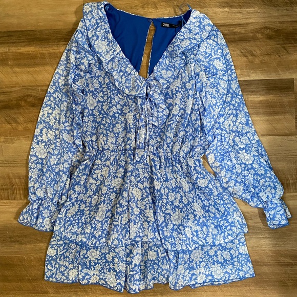 Romper - Picture 2 of 4